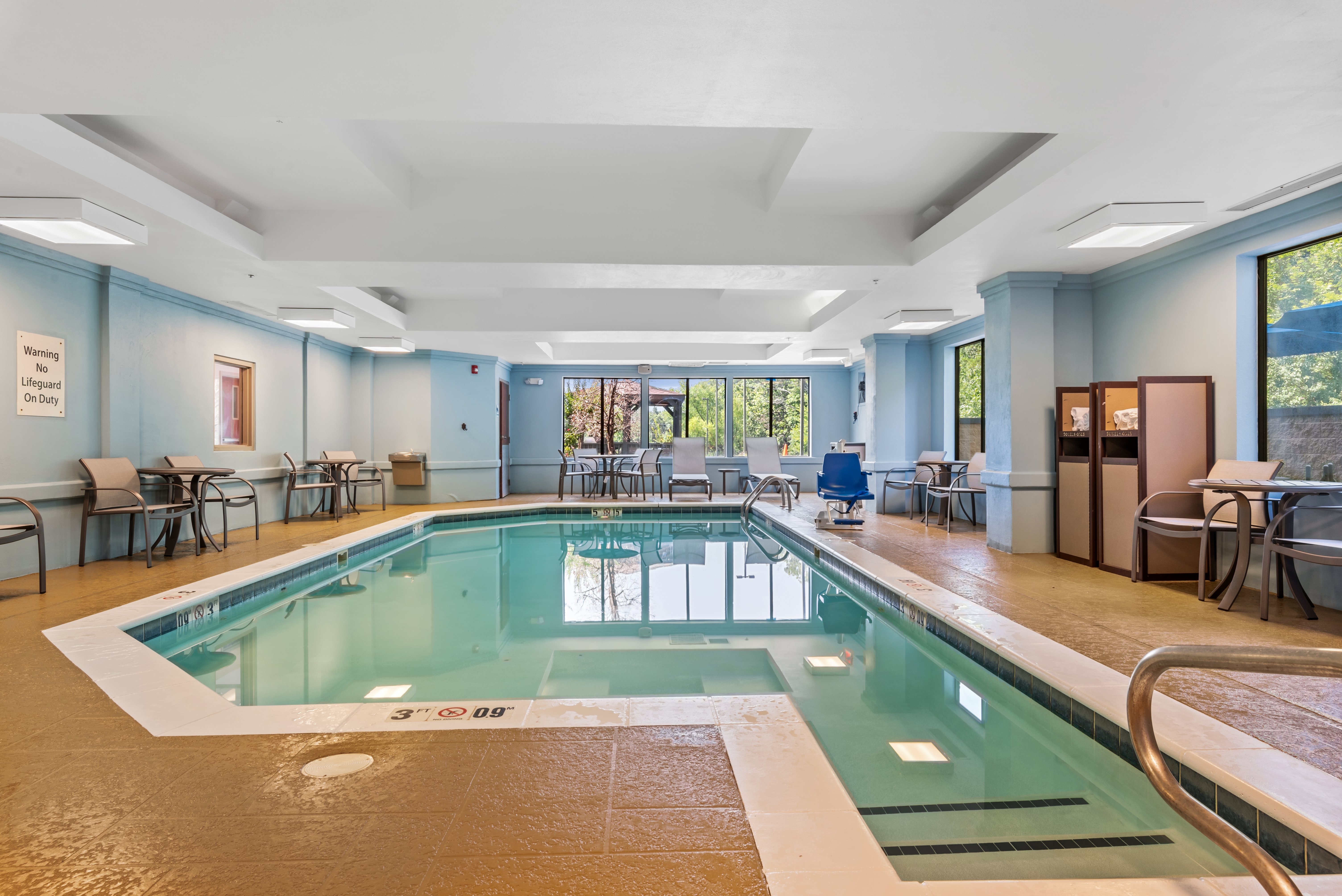 holiday inn express and suites maumelle by ihg