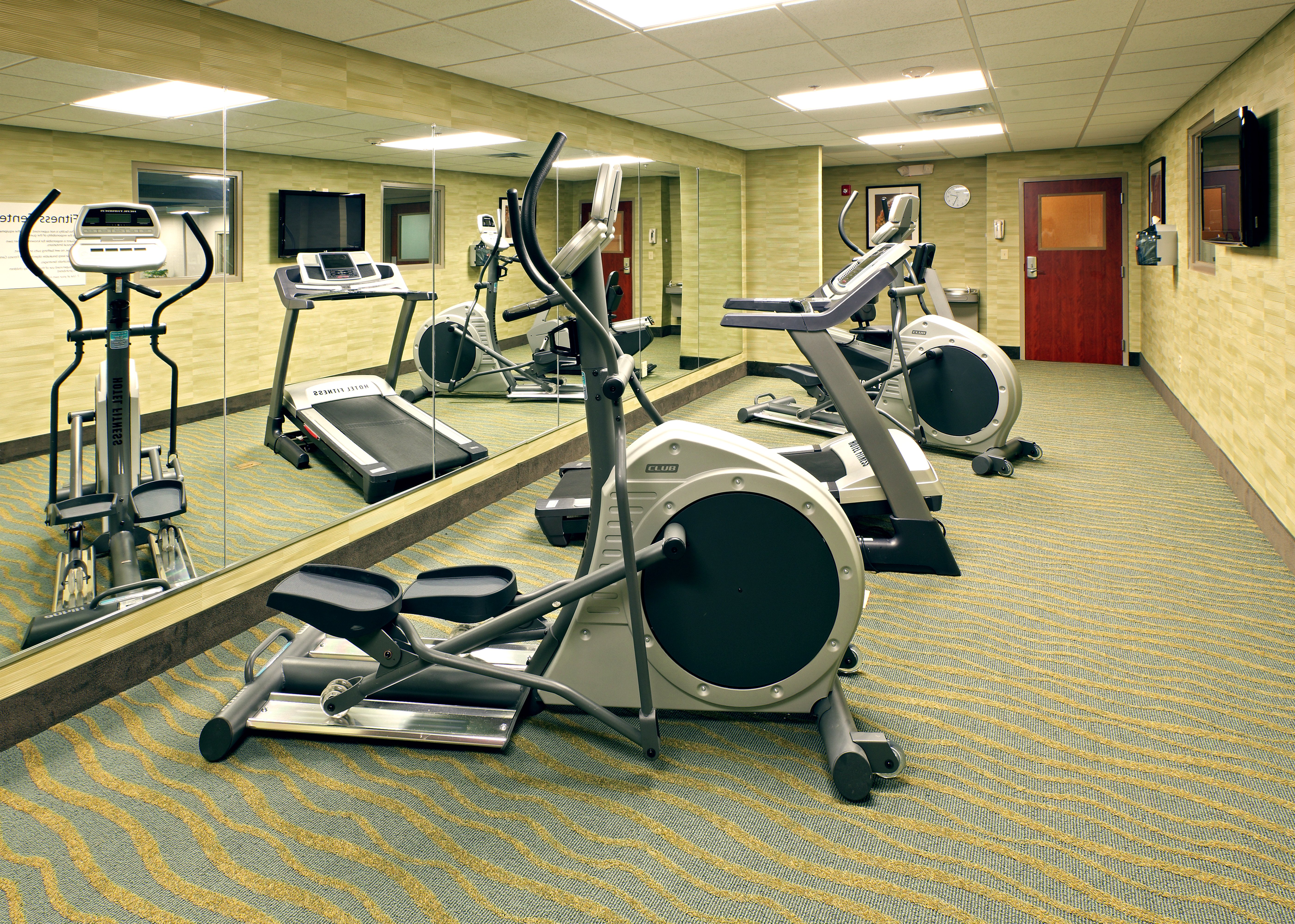 holiday inn express and suites maumelle by ihg