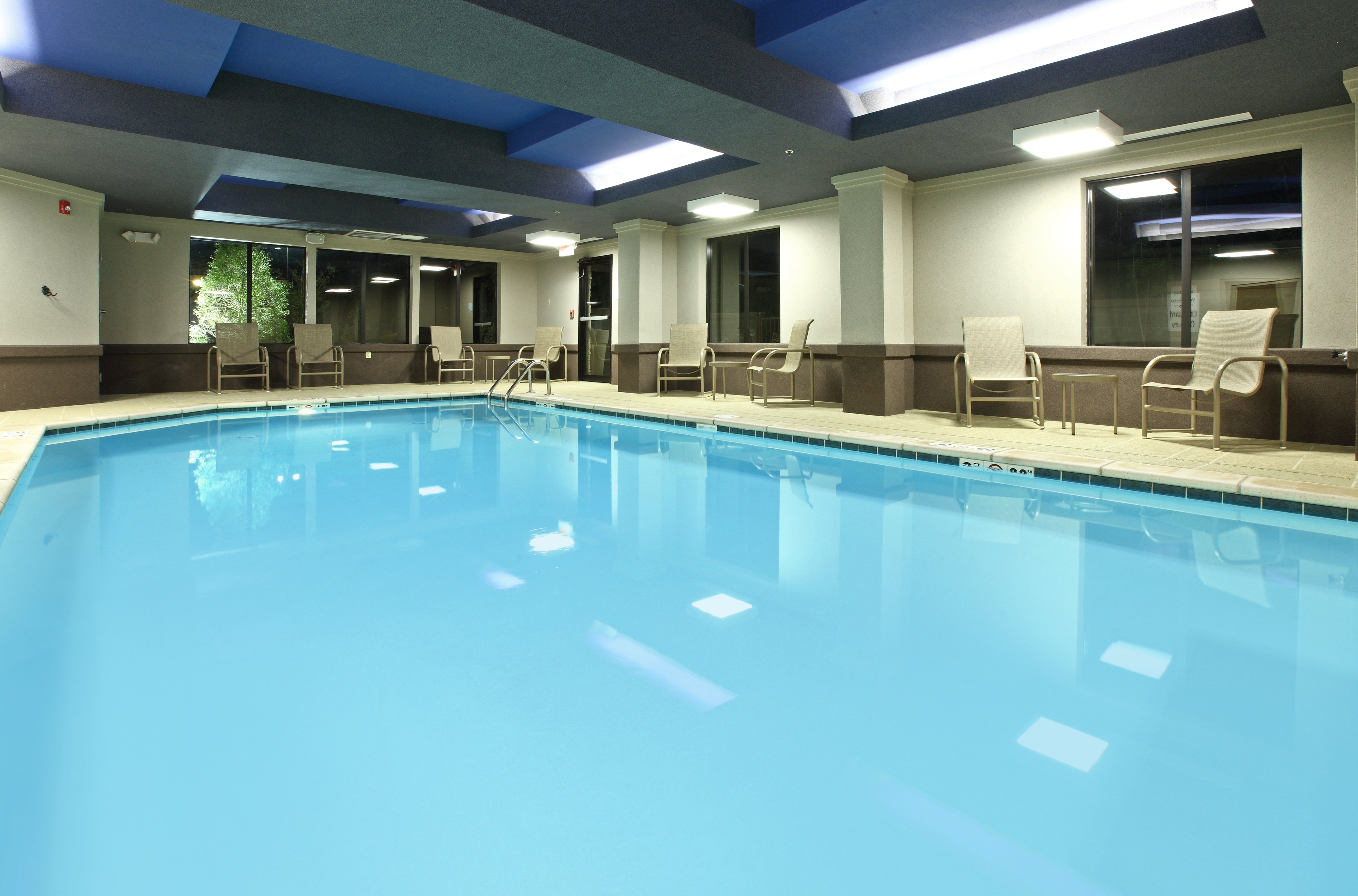 holiday inn express and suites maumelle by ihg