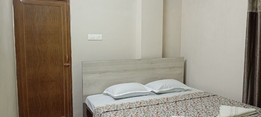 herritage stay near basistha temple