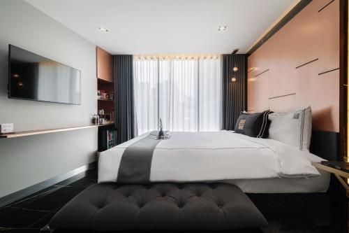 hotel 433 asoke sukhumvit