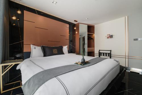 hotel 433 asoke sukhumvit