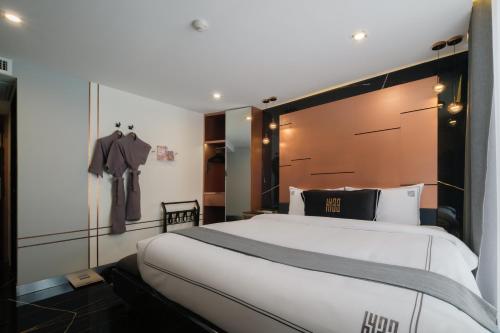 hotel 433 asoke sukhumvit