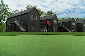 Spillway Lodges,247 Portage Dr,2 star