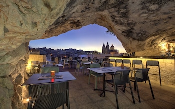 pergola hotel and spa