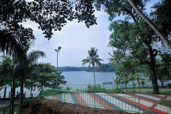 ripples backwater resort