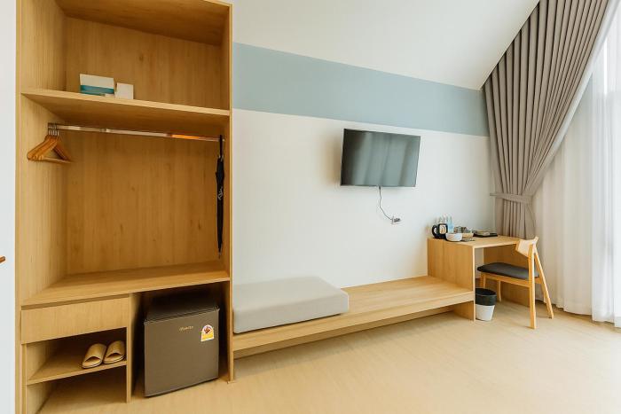 sea side at ao nang landmark krabi