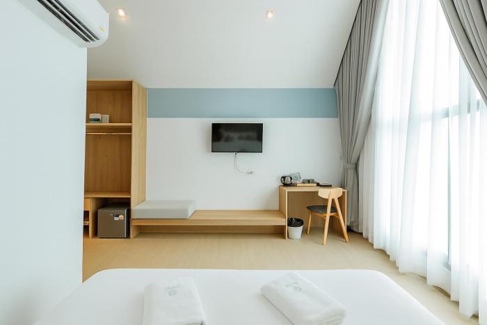 sea side at ao nang landmark krabi