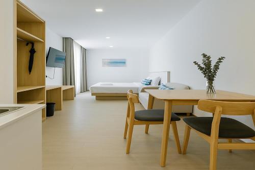 sea side at ao nang landmark krabi