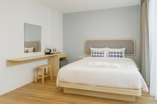 sea side at ao nang landmark krabi