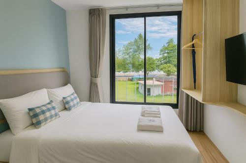 sea side at ao nang landmark krabi