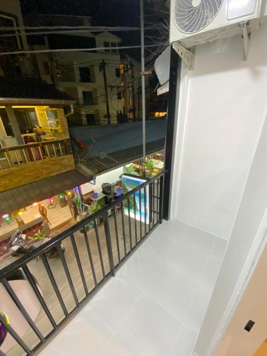 sj beach house patong