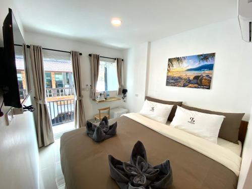 sj beach house patong