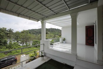 lake n hill thrissur