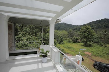 lake n hill thrissur