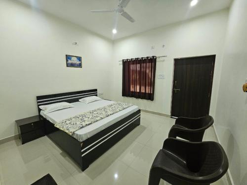 Govind Resort,,2 star