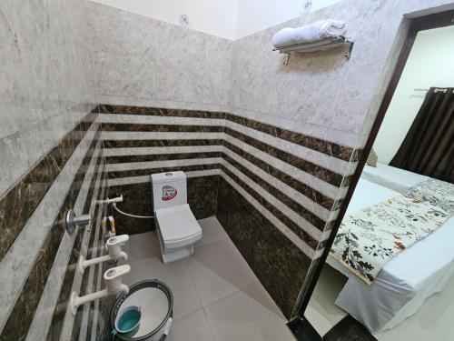 Govind Resort,,2 star