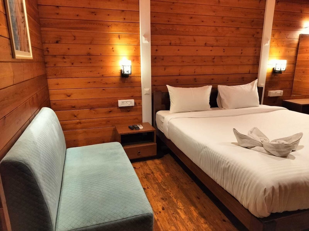 surf house beach resort