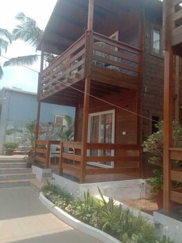 surf house beach resort