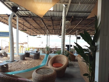 surf house beach resort