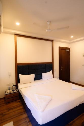 Surf House Beach Resort,,3 star