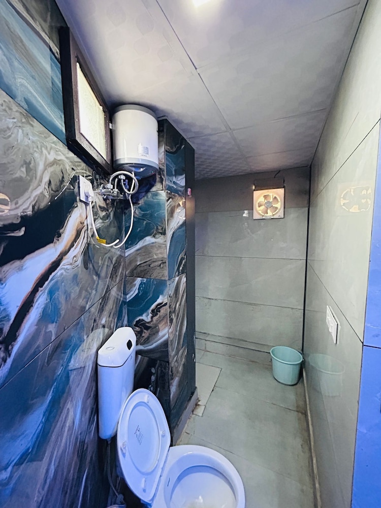 icy white varn residency