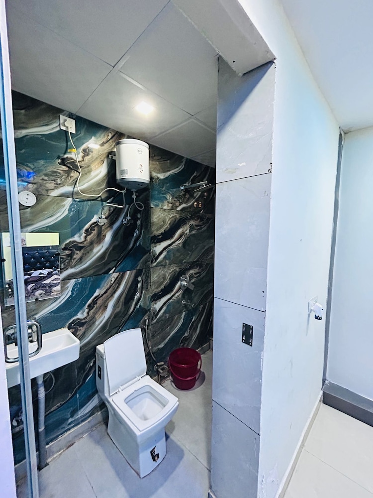 icy white varn residency