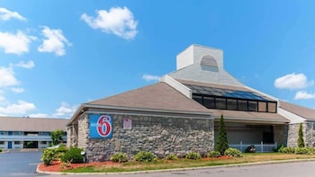 Studio 6 Southgate, Mi - Detroit,,2 star