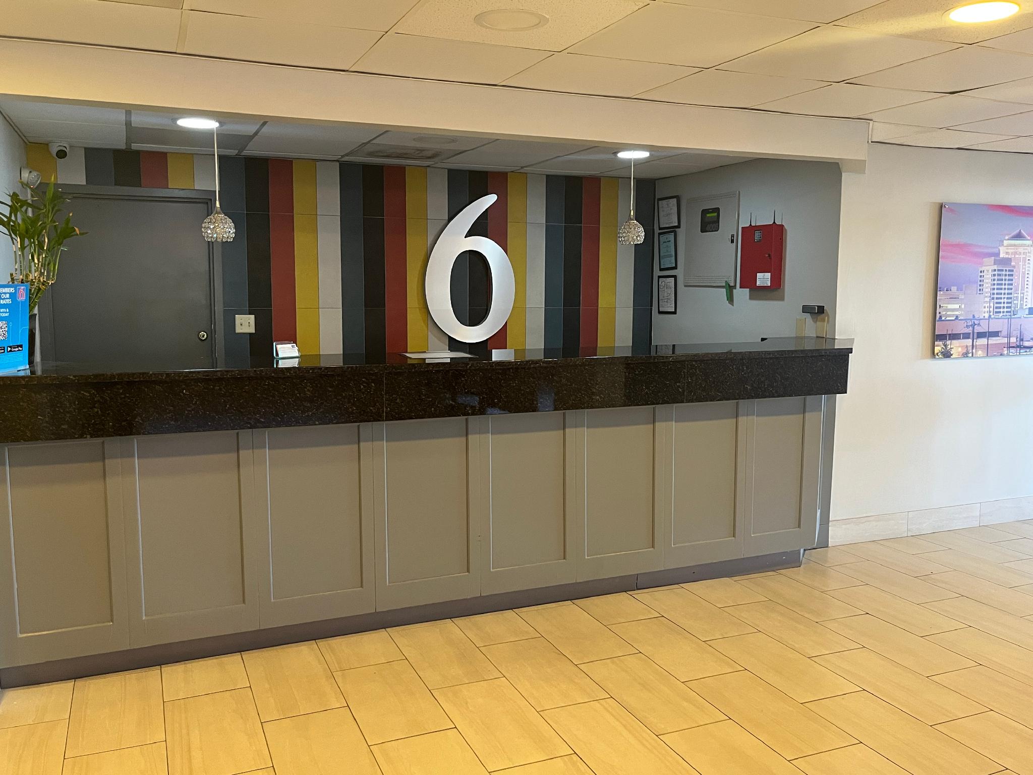 studio 6 montgomery al eastern blvd