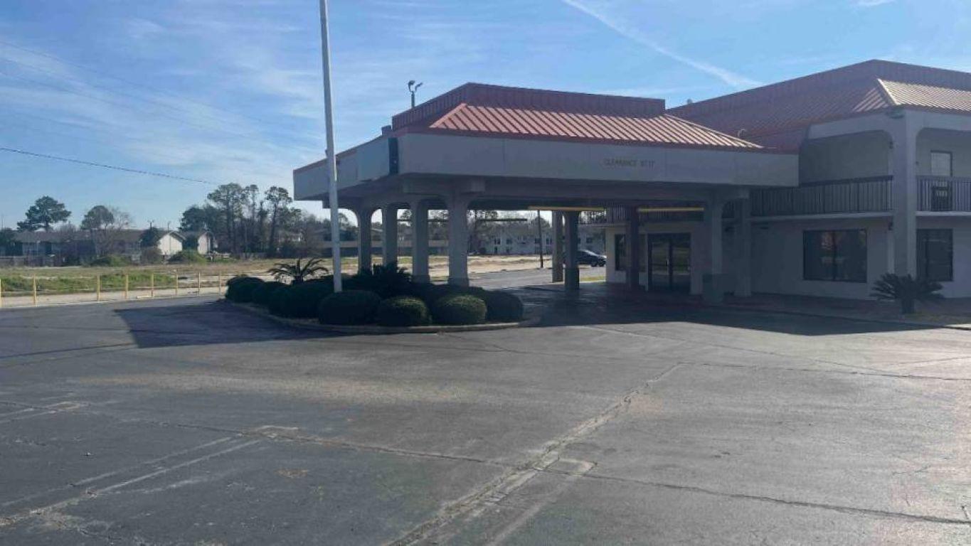 studio 6 montgomery al eastern blvd