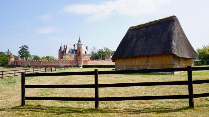chateau de tilly
