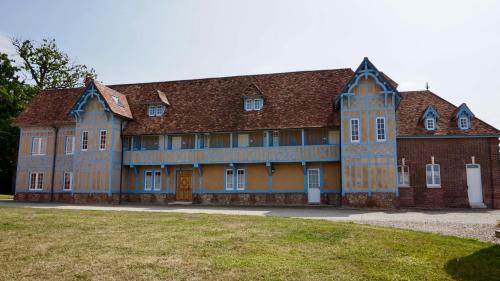 chateau de tilly