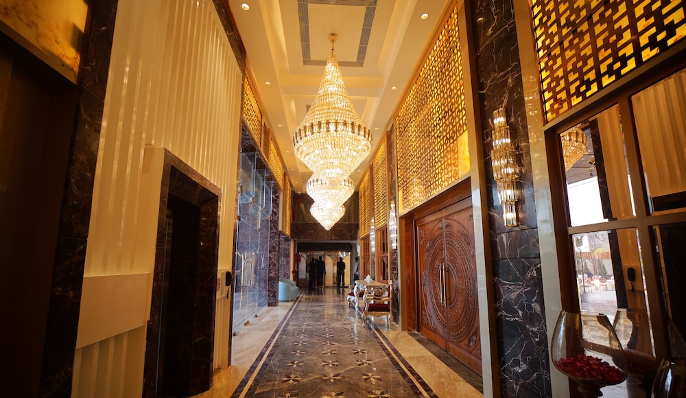 sky hotel and resort