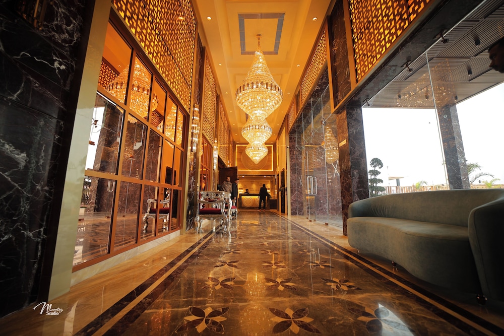 sky hotel and resort