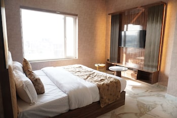 sky hotel and resort