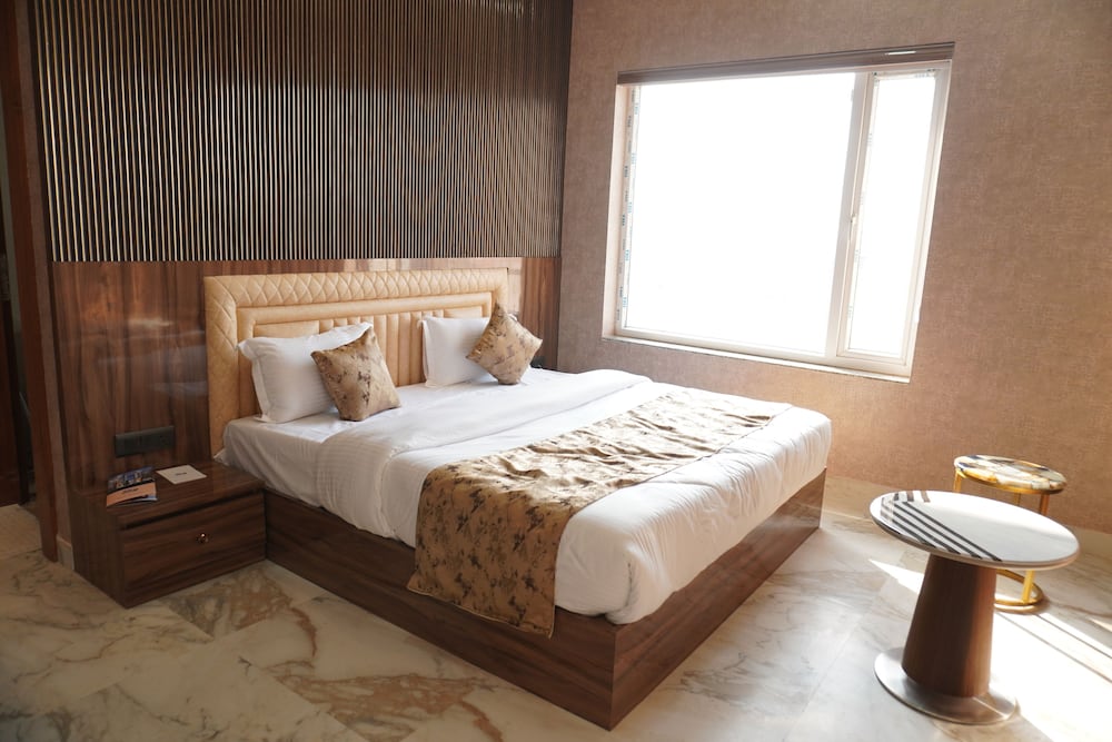 sky hotel and resort