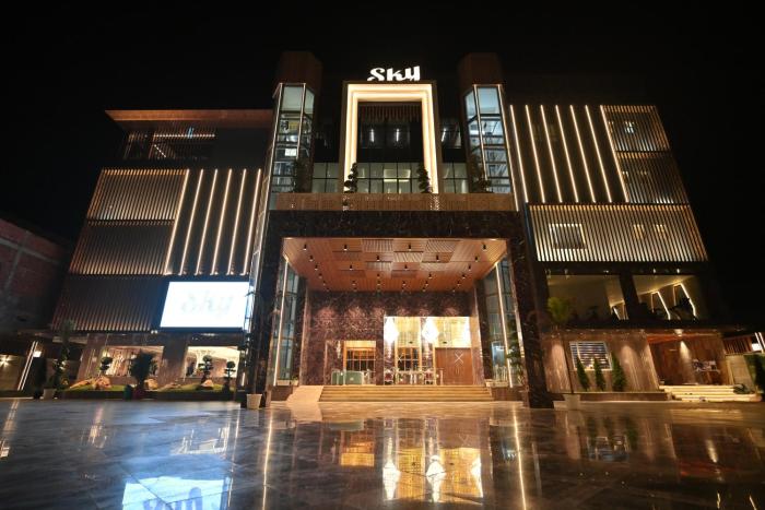 sky hotel and resort