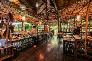 Borneo Tropical Rainforest Resort,Marudi>>Bintulu,3 star