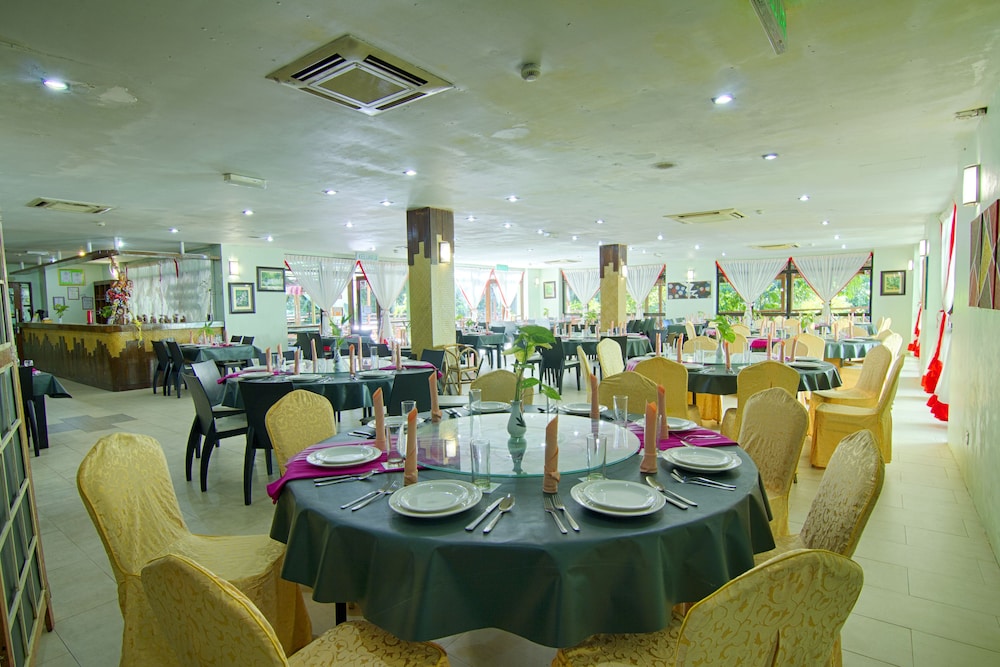 borneo tropical rainforest resort