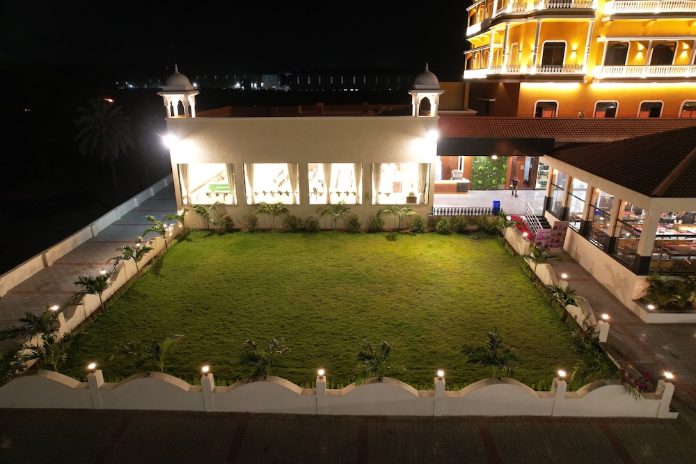 hotel grand haveli