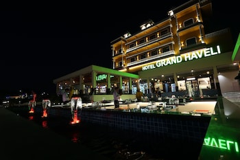 hotel grand haveli