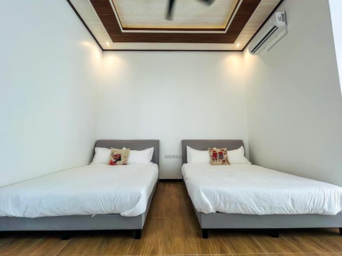 khoo family villa