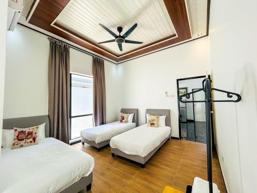 khoo family villa