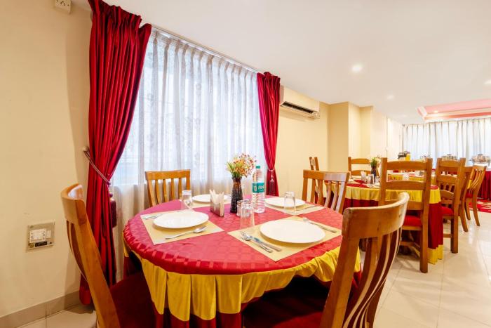 treebo classic highway side