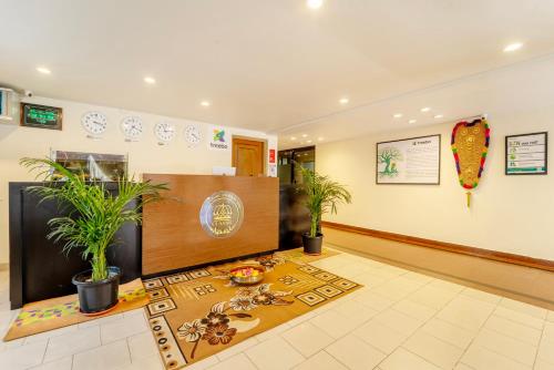 Treebo Classic Highway Side,,3 star