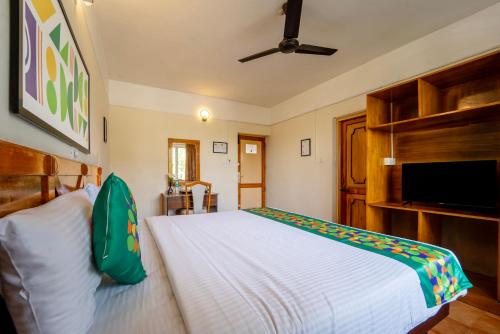 treebo classic highway side