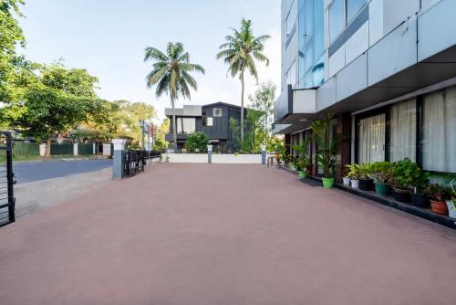 treebo classic highway side