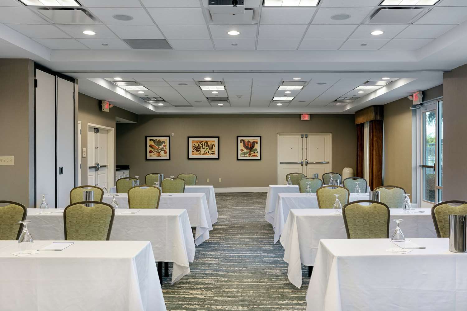 hilton garden inn mobile west i 65 airport blvd