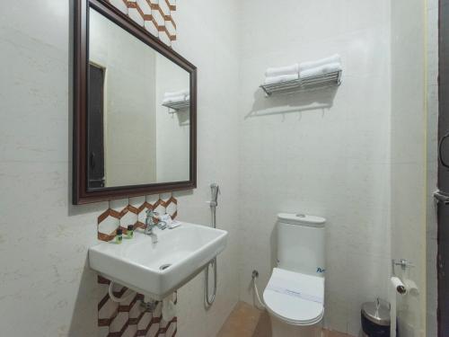 daffodils by la maison charu