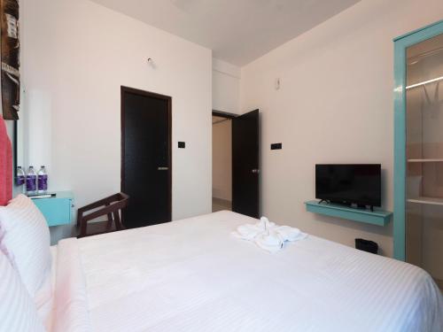 daffodils by la maison charu